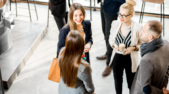 Menschen im Gespräch
